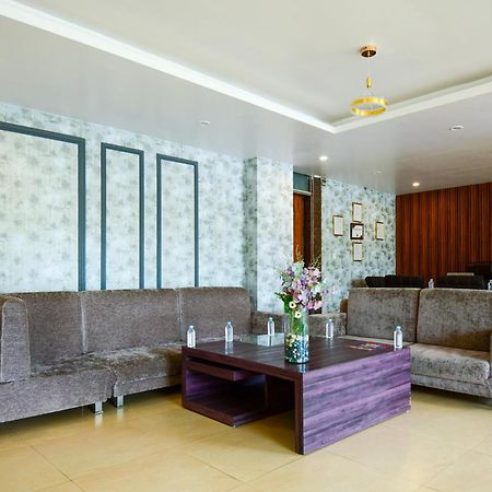Hotel Lake View Grand Λάκναου Εξωτερικό φωτογραφία
