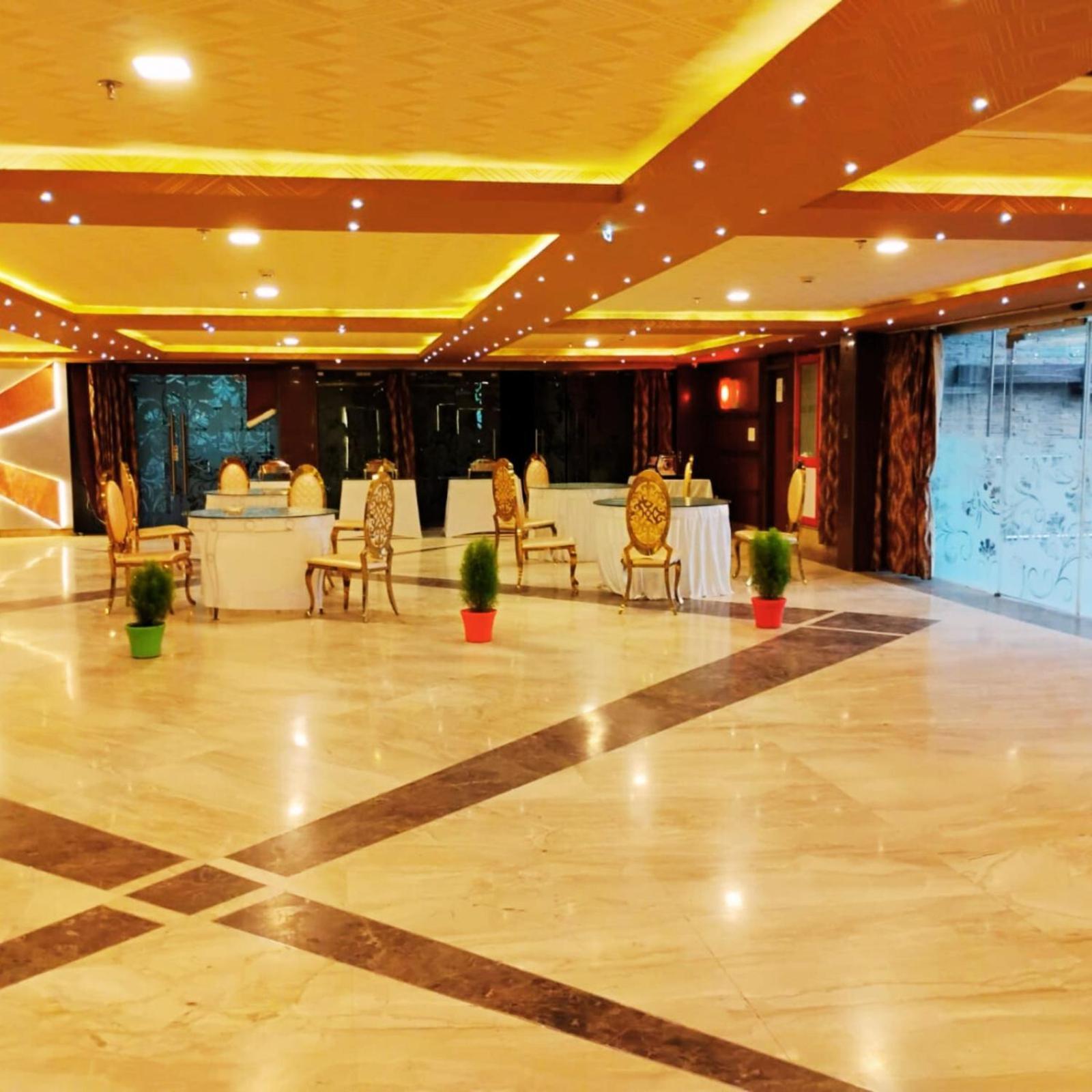 Hotel Lake View Grand Λάκναου Εξωτερικό φωτογραφία