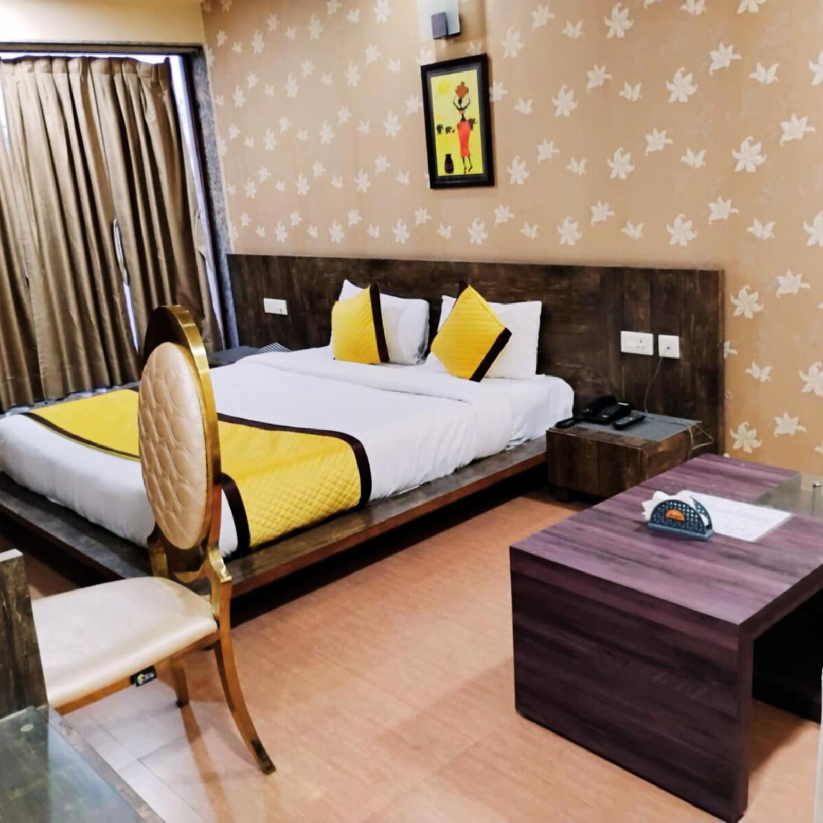 Hotel Lake View Grand Λάκναου Εξωτερικό φωτογραφία