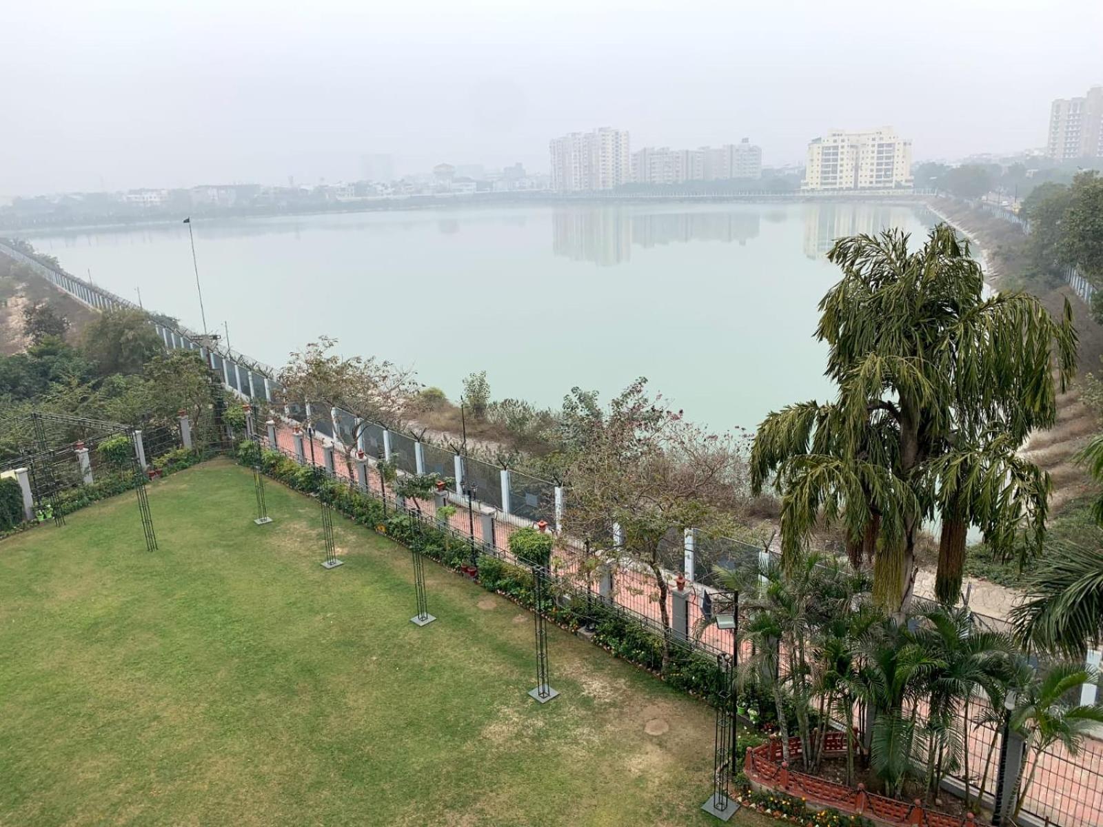 Hotel Lake View Grand Λάκναου Εξωτερικό φωτογραφία